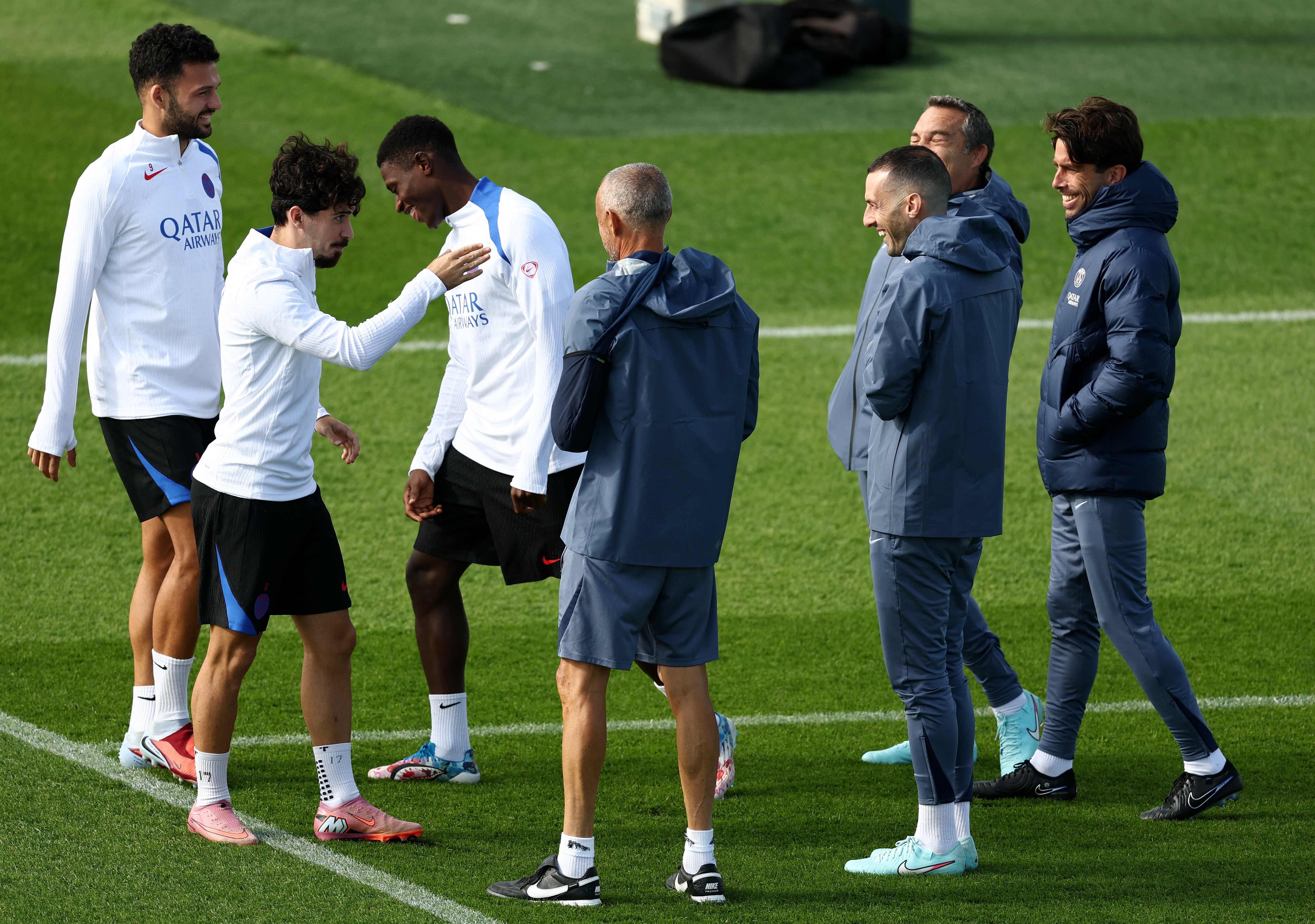 关于从罗马加时末段再遭质疑到赛前瓦伦西亚远射贴柱，今夜巴黎圣日耳曼备战欧超杯的信息AC米兰官网